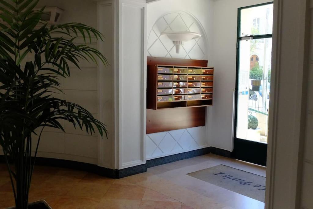 #7 What Else ? Your Own Quiet Terrace In Nice Center 10Min To Beach Exterior photo